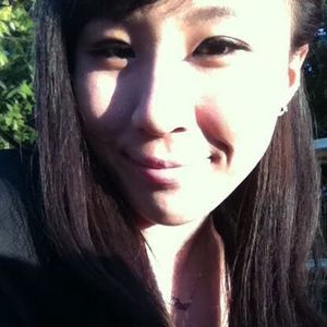 Meet your Posher, Deeneecee